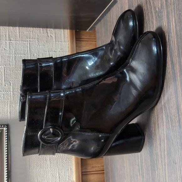 Nine West Black Faux Patent Leather Ankle Go-Go Boots Size 9 - Picture 1 of 7